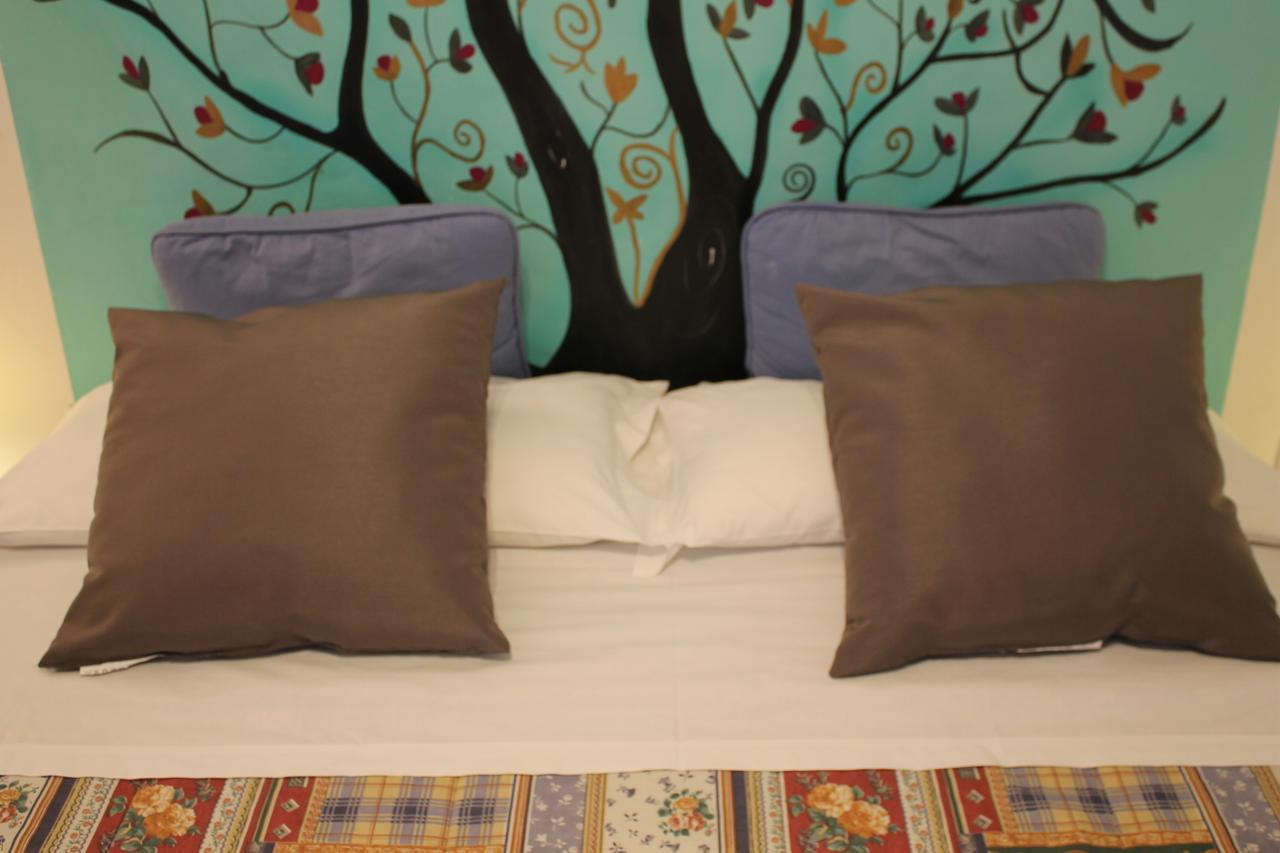Couette-café Al 68 Di Piazza Cavour Naples