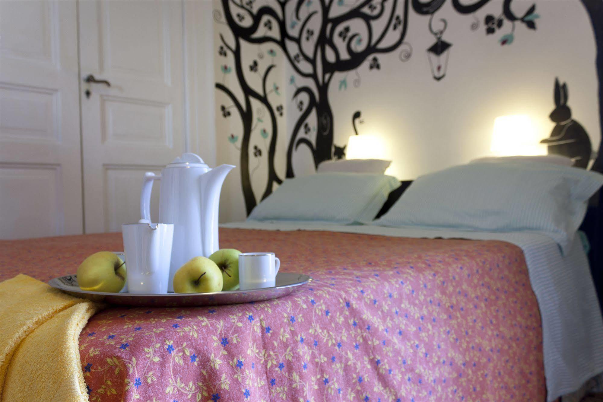 Al 68 Di Piazza Cavour Couette-café 3*